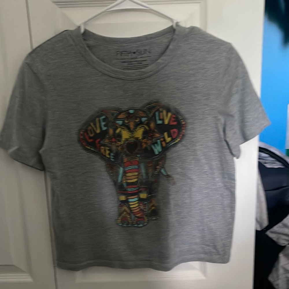 Size small 60% cotton and 40%polyester grey with rainbow on the elegant